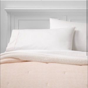 Target pink jersey reversible Sherpa comforter